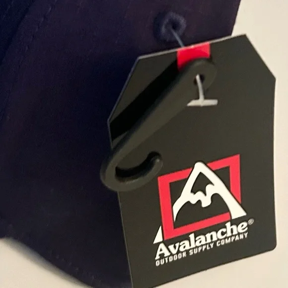 Avalanche Yellowstone Navy  Outdoorsman Stretch Fit S/M Cap NWT - Picture 2 of 5